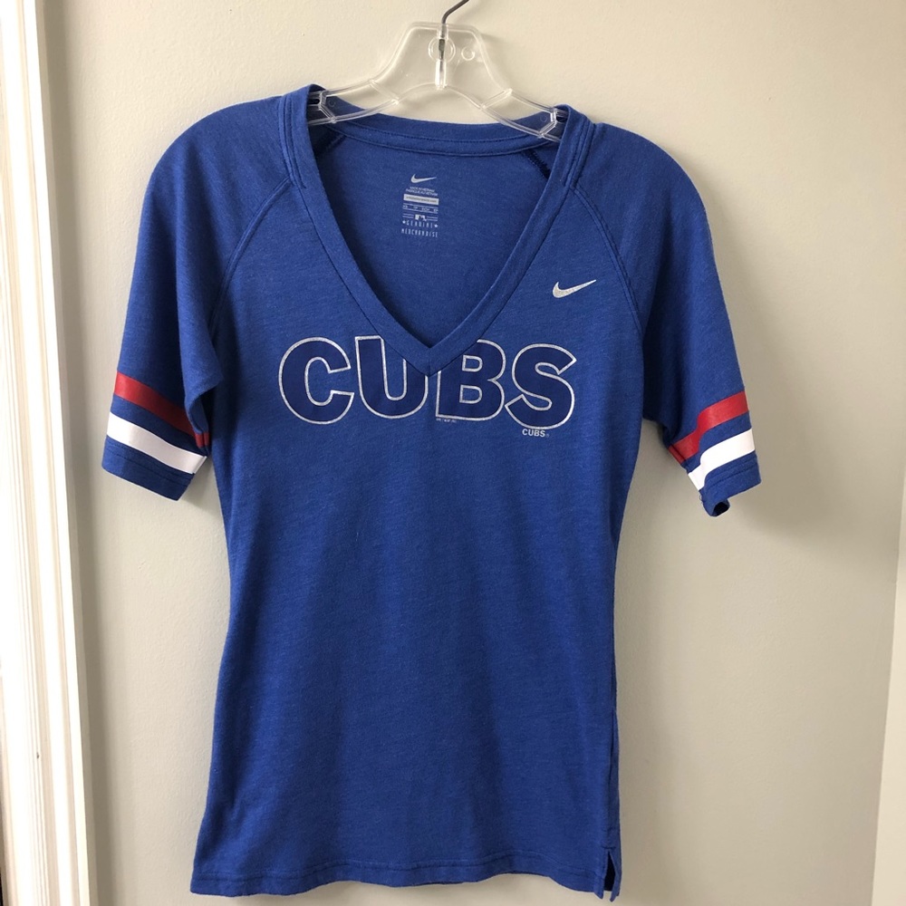Nike Chicago Cubs MLB  V Neck Tee Shirt